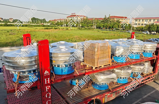 賦能鋰電新質生產力｜17 臺磷酸鐵鋰專用超聲波振動篩順利發往四川